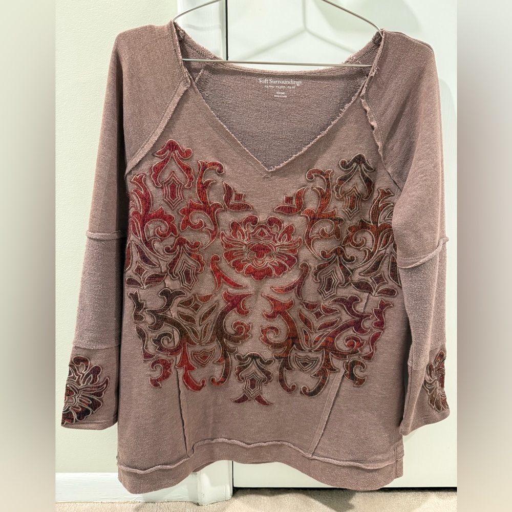 Soft Surroundings Lightweight Appliquéd sweatshirt in Brown and Burgundy.